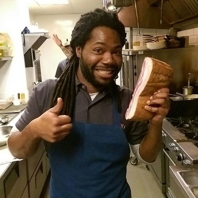 WhiteOakChicago's tweet photo. Walker loves homemade bacon! How about you? #Baconlover #MadeFresh #ScratchKitchen https://t.co/fRragZ1WcQ