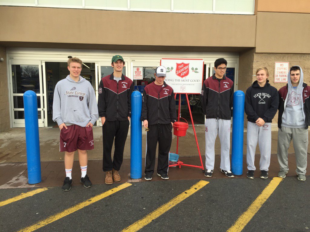 jonajrhett's tweet photo. State High Lax Ringing the bell Walmart North Atherton https://t.co/0Ff2FIND3P