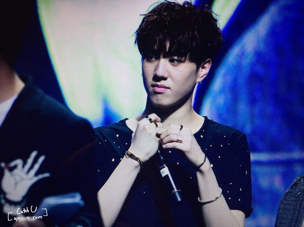 Catch_U97's tweet photo. preview，20151212 상해팬미팅 yugyeom 4p #GOT7 #yugyeom  #갓세븐 #유겸 https://t.co/xG1xaVN7Qh