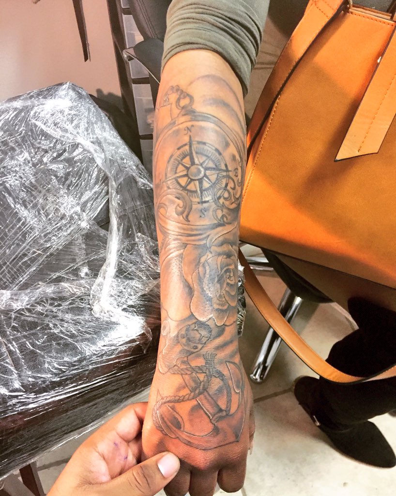 dakidd_ink's tweet photo. Quick Shot of Last Nights Work #KiddInkTattoos https://t.co/CBj9dOjuru