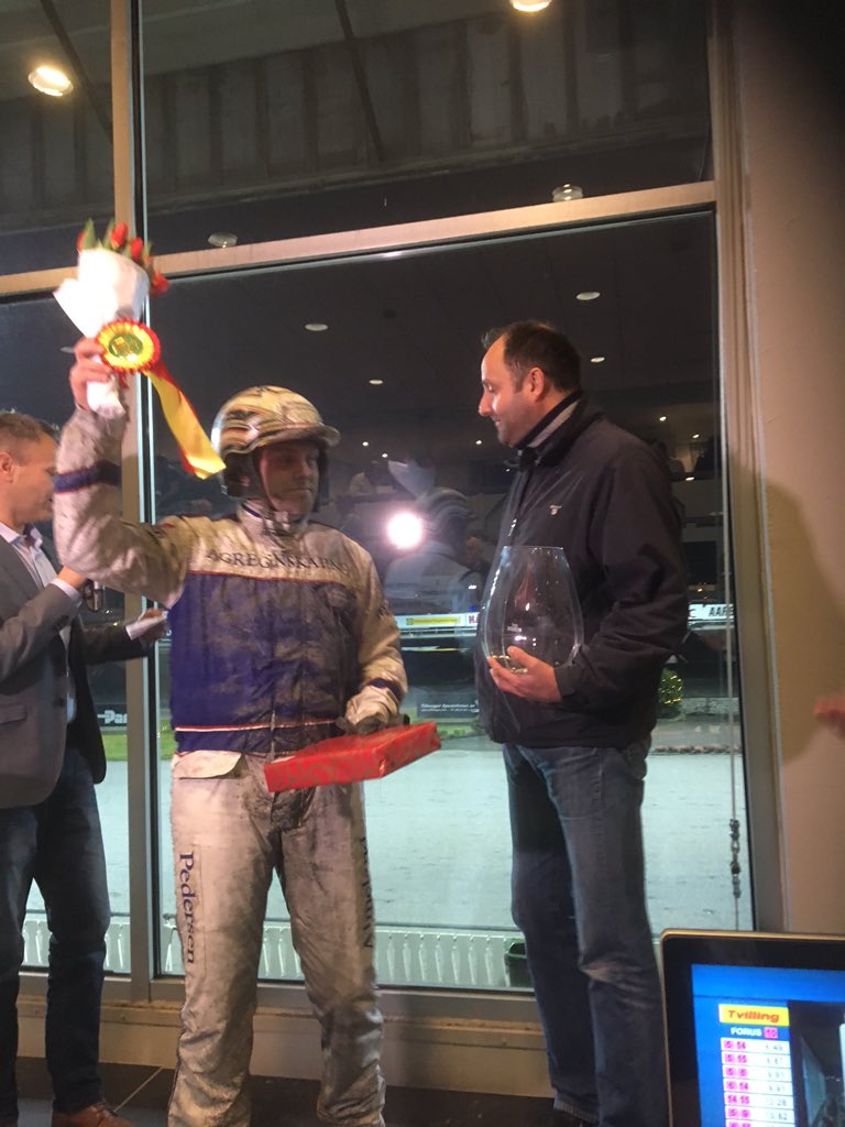 Trav_sangeren's tweet photo. Morsomt at unge trenere lykkes. Største seieren sa @MortenAP i seiersintervjuet. Gio Follo solid vinner. Grattis! https://t.co/NqOtB1JHTh