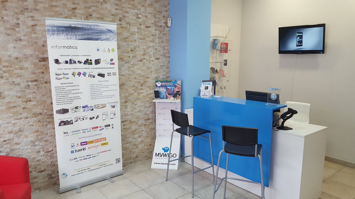 espacio_pc's tweet photo. Estrenamos nuevo stand de @MyWigo_news ya podéis probar en 1° persona los #UNOPro y #Magnum2 ¿os gusta? #REGALAZO https://t.co/Xp9YnUrPoe