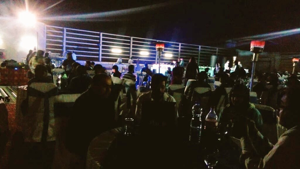 TechHubConnect's tweet photo. The event wraps up with a musical evening at the rooftop!Thoroughly enjoyed @google #HackfairPlan9 #SettingStandards https://t.co/nen5oq8U0q