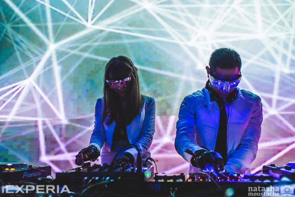 Plus1Nightlife's tweet photo. Interstellar dj duo GLOWKIDS take over Candibar tonight, be a part of the experience! RSVP w/your promoter https://t.co/ktxWPTZtFd