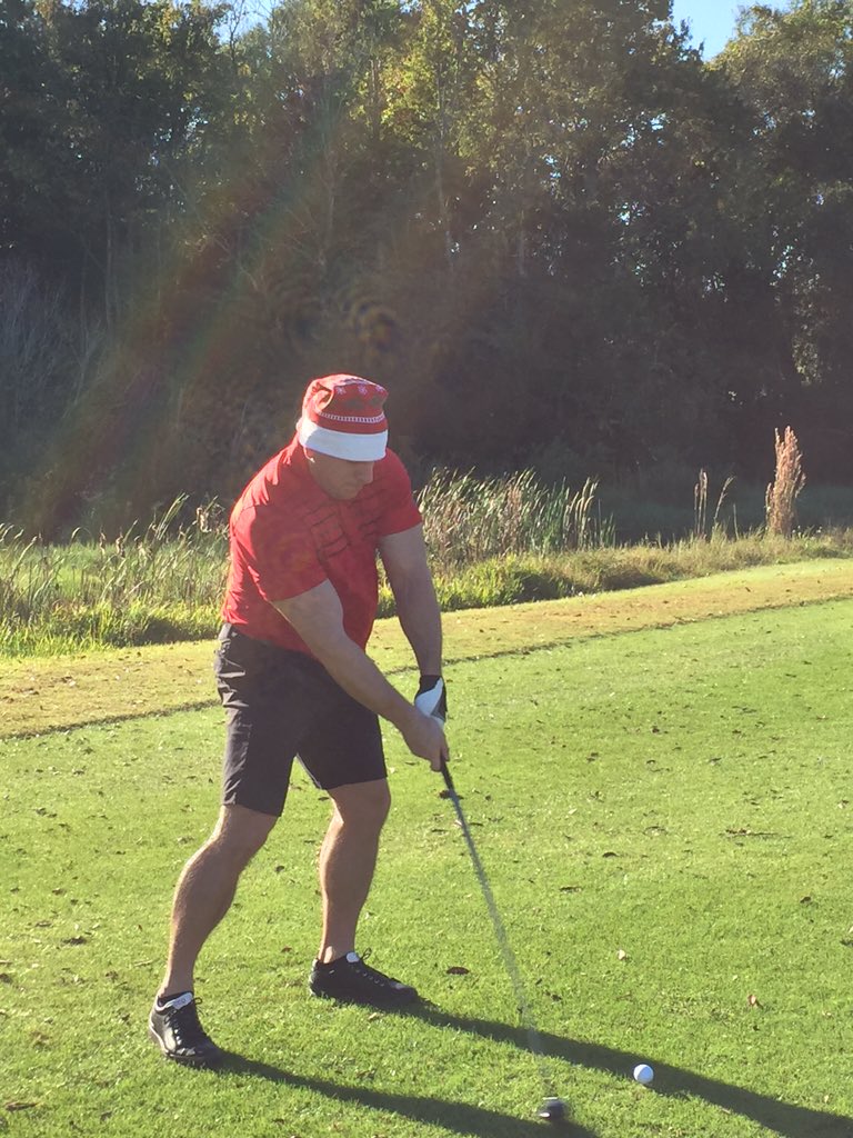 eddiekenny's tweet photo. @HankHaney a little help for my friend @ScottMorreale #ChristmasLoop https://t.co/pf80hfmmRw