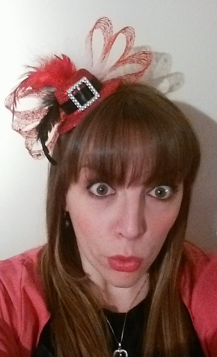katiepeal's tweet photo. @Beanabones This was mine but I'm too scared of losing it #FaveHat So I'm wearing Christmas pants instead 🙈 https://t.co/Ox3xTuLf0r