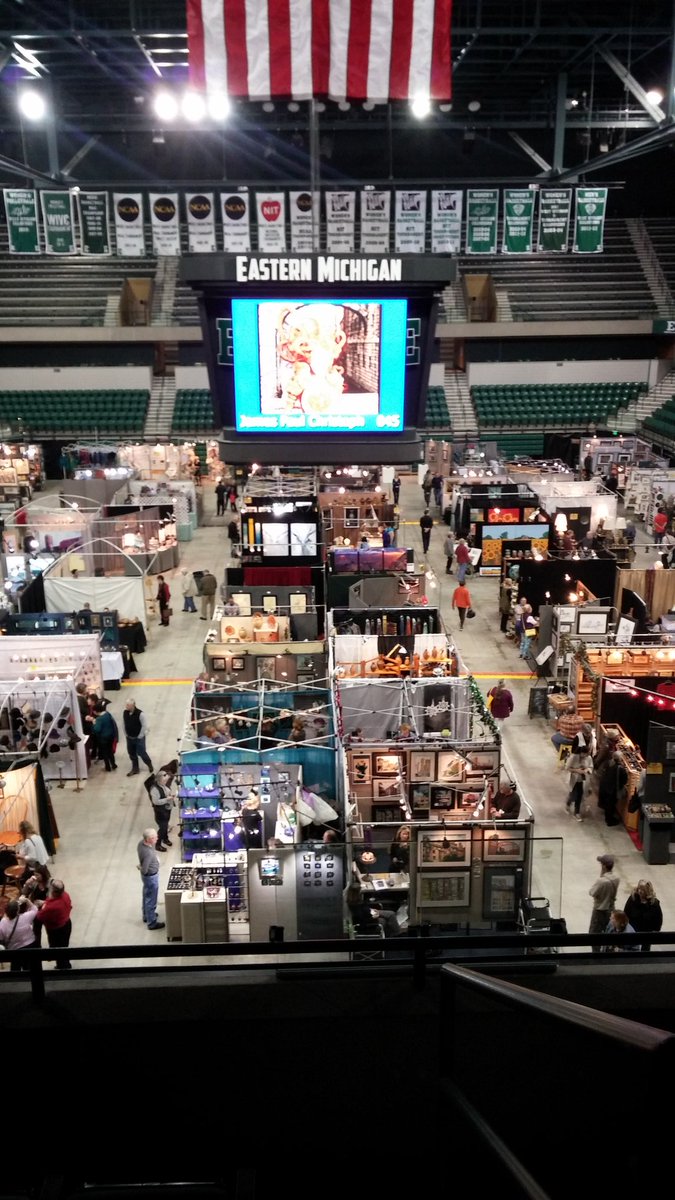 monahanm77's tweet photo. The ann arbor art fair takes over the Convocation Center https://t.co/1vbvZga0et