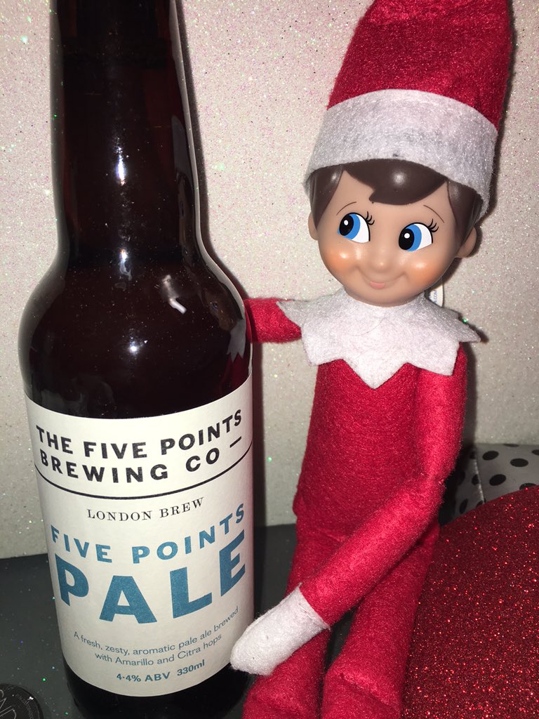 juneloony's tweet photo. @Flavourly thanks my beer is here! #elfonashelf #drunkenelf #beerelf #craftbeer https://t.co/vW9wKNHSnS