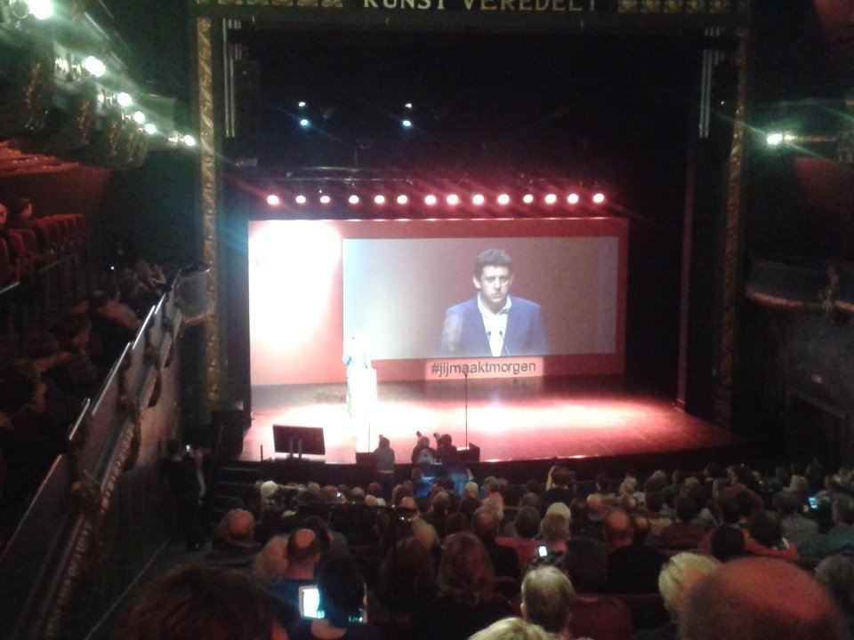 SanneDoms's tweet photo. Onze voorzitter sluit een geslaagd congres af #jijmaaktmorgen https://t.co/hWQqUQtHI1