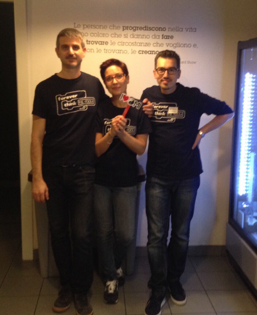 CoderDojoMi's tweet photo. Bancari, pedagogisti, ingegneri, tutti amano #coderdojomi #xmasdojomi https://t.co/KFnr41S6gE