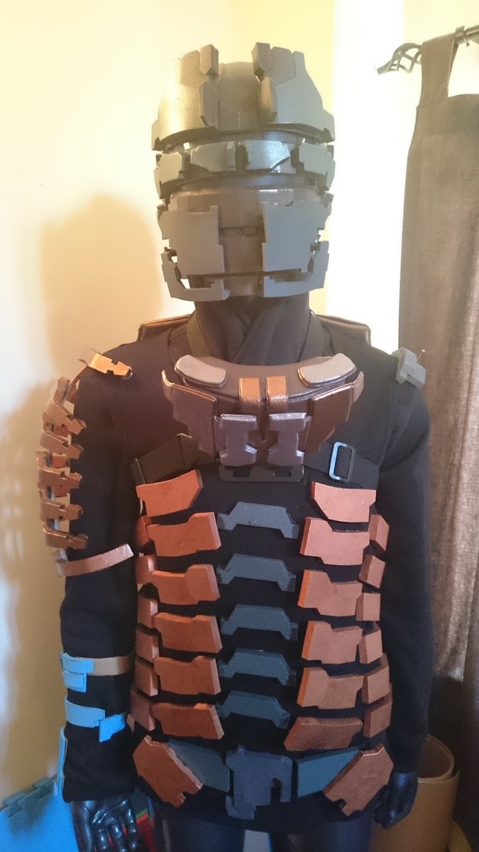 Dax79's tweet photo. My #2016comiccon #cosplay is coming along nicely! I hope you like @ShareMyCosplay #watchthisdeadspace https://t.co/JlJHpTuTwm