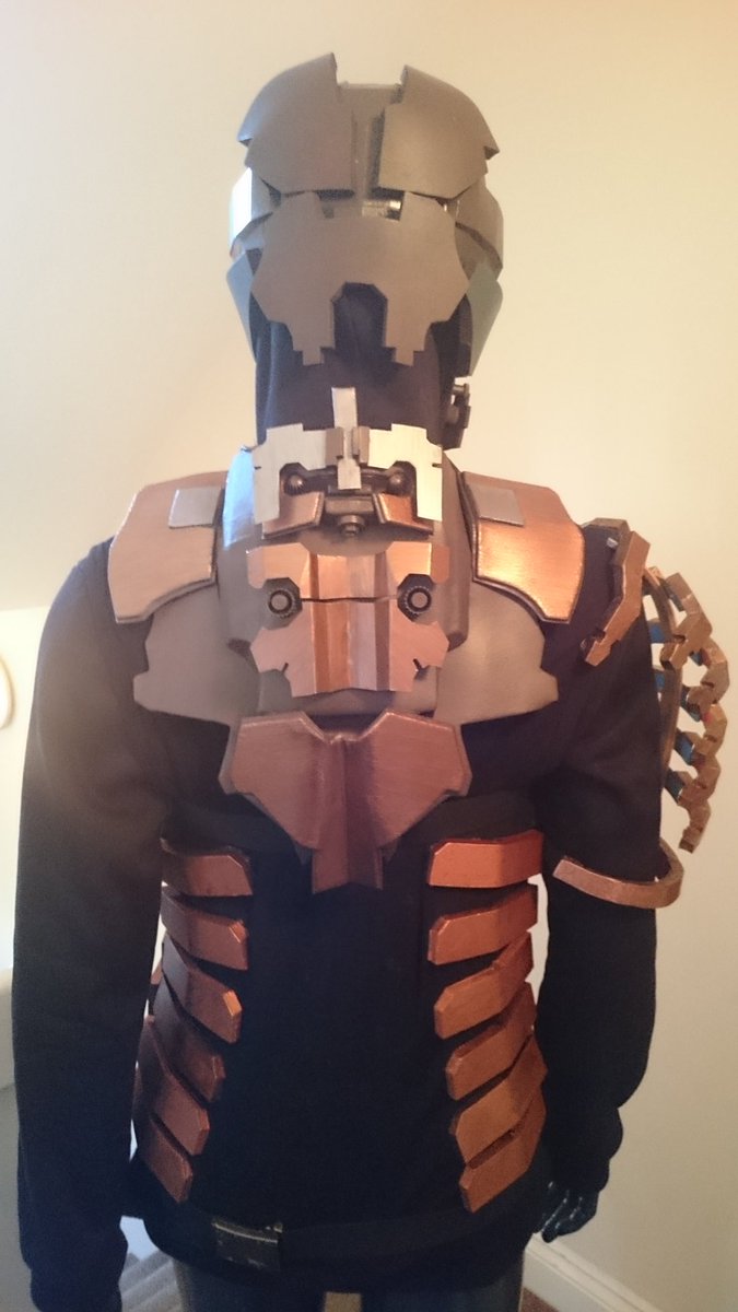 Dax79's tweet photo. My #2016comiccon #cosplay is coming along nicely! I hope you like @ShareMyCosplay #watchthisdeadspace https://t.co/JlJHpTuTwm