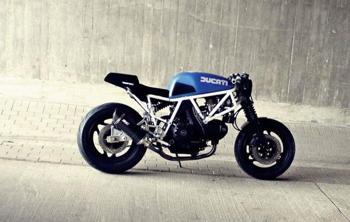 RacerUK's tweet photo. Italian power!! #ducati #moto https://t.co/W0yu8Iu7lC