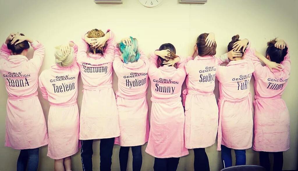 gogumaverse's tweet photo. Omg sooyoung's hashtag always makes me laugh 😂 Not a #sauna but #VictoriaSecret #LikeModels #WowHow https://t.co/HT6smk8PCs