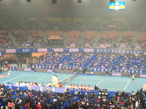 anshumans96's tweet photo. ELECTRIC CROWD @iptl 

ROGER IS BACK 2 all .. Look at support  &amp; Cheer for Roger!
#HatsOffIndia #IPTL2 #UAERoyals https://t.co/FT2YKdntl2