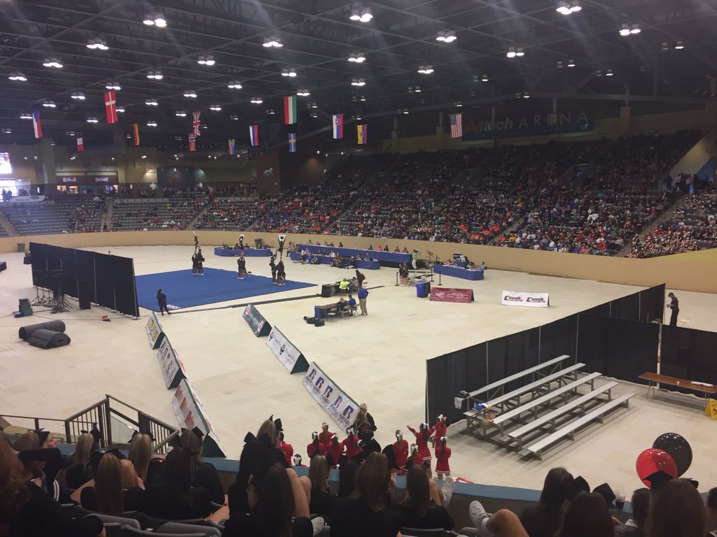jangoliakhsaa's tweet photo. 2015 KHSAA Competitive Cheer Championships #khscc https://t.co/nGfZorleJI