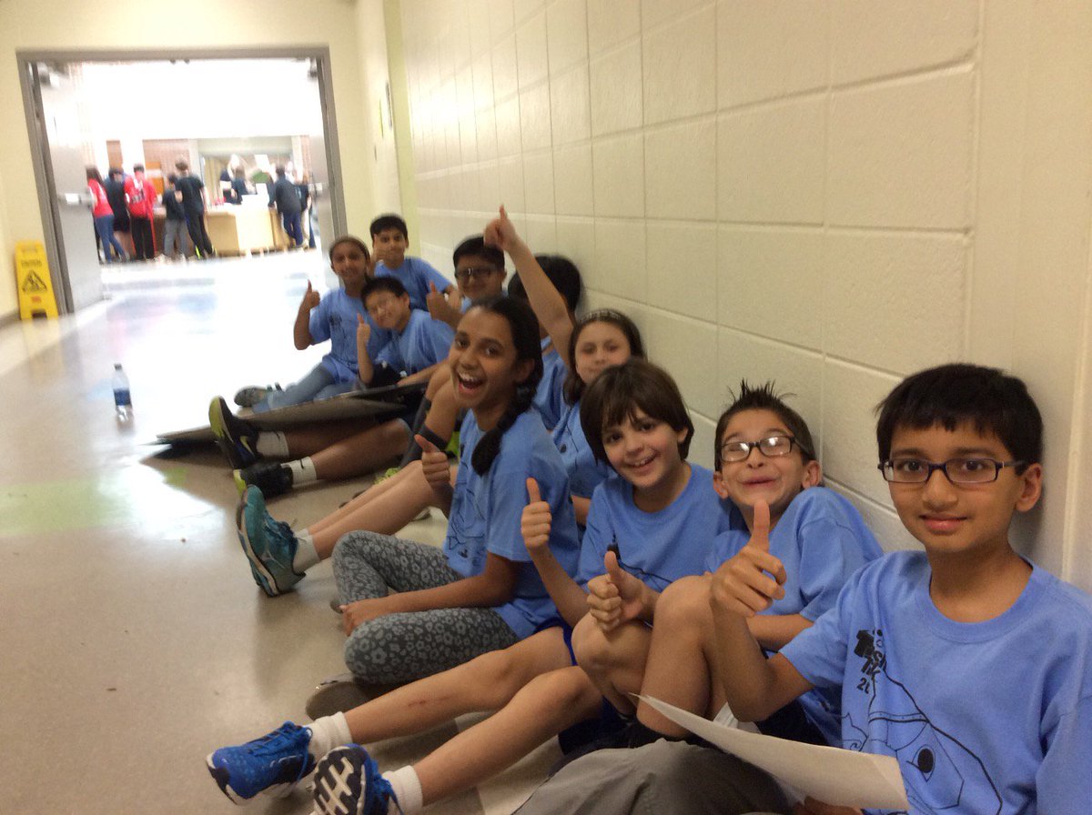 Project presentation time! The wait is the hardest part! <a href="/ShakeragElem/">Shakerag Elementary</a> <a href="/PennywellSTEM/">Penny and a LAB</a> #robosharks #FLL