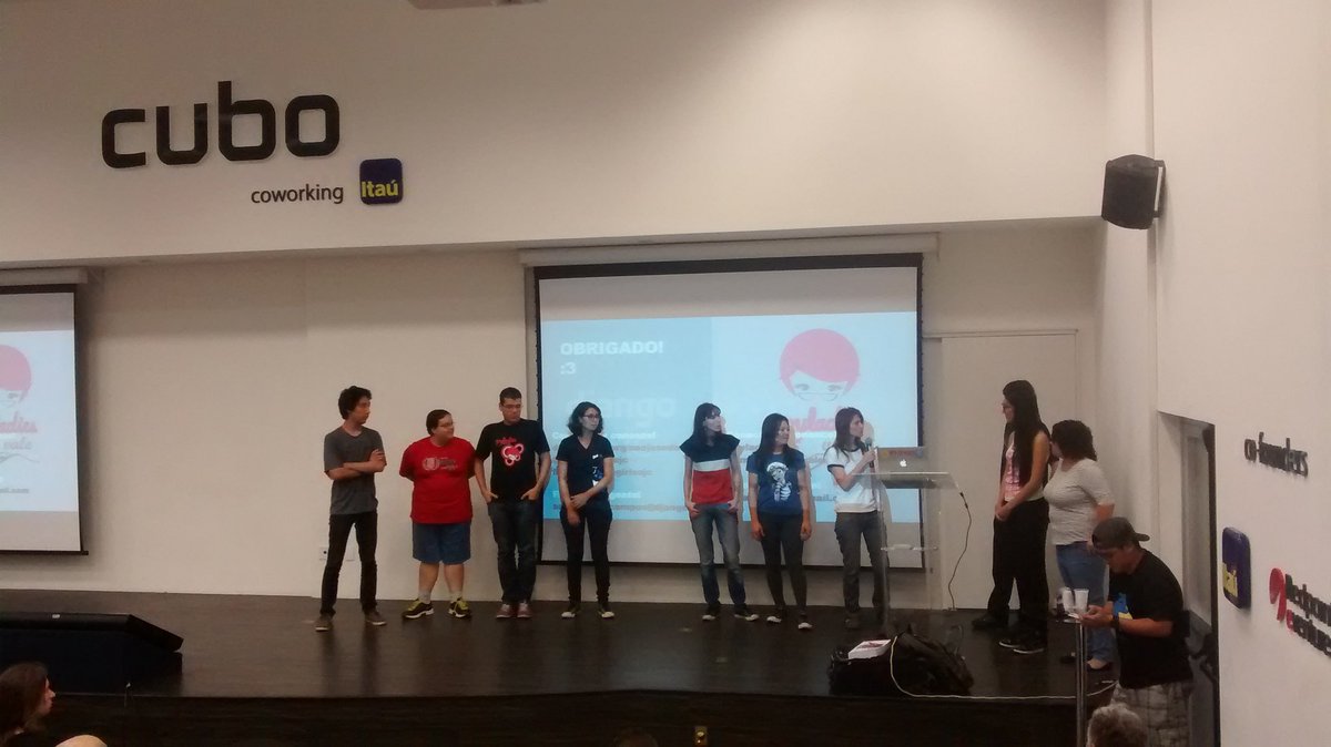 rg3915's tweet image. @PyLadiesSP @pyladiesvale @pyladiesSaoCarlos @djangogirls @djangogirlssjc reunidas no #pythonday @grupysp