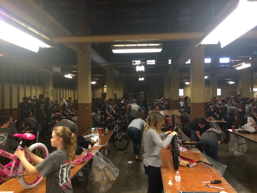 SMFmsoccer's tweet photo. Building bikes today for Elves & More. #BulldogService #BulldogPride #BulldogNation https://t.co/UPTH4yOKRs