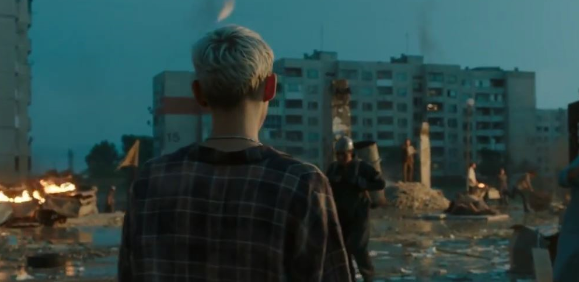 YearsScreencaps's tweet image. Eyes Shut (2015)