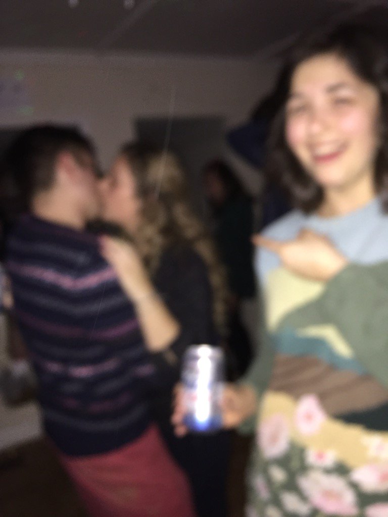 UKMakeouts's tweet photo. https://t.co/qzoeiWmQfI