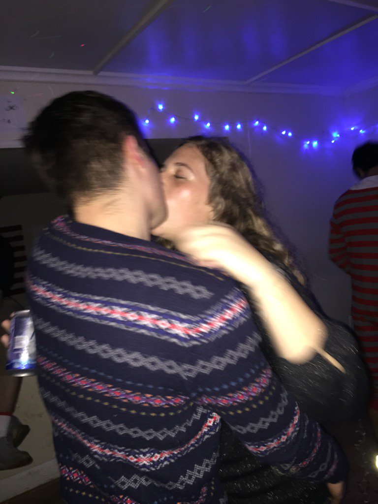 UKMakeouts's tweet photo. https://t.co/Y2u7ldLdGL
