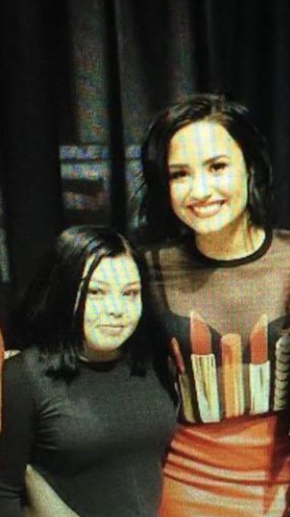 meeezy25's tweet photo. Holy shit this really happen you can definitely tell I might shit myself @ddlovato @ddlovato https://t.co/xM7YX01Ug1
