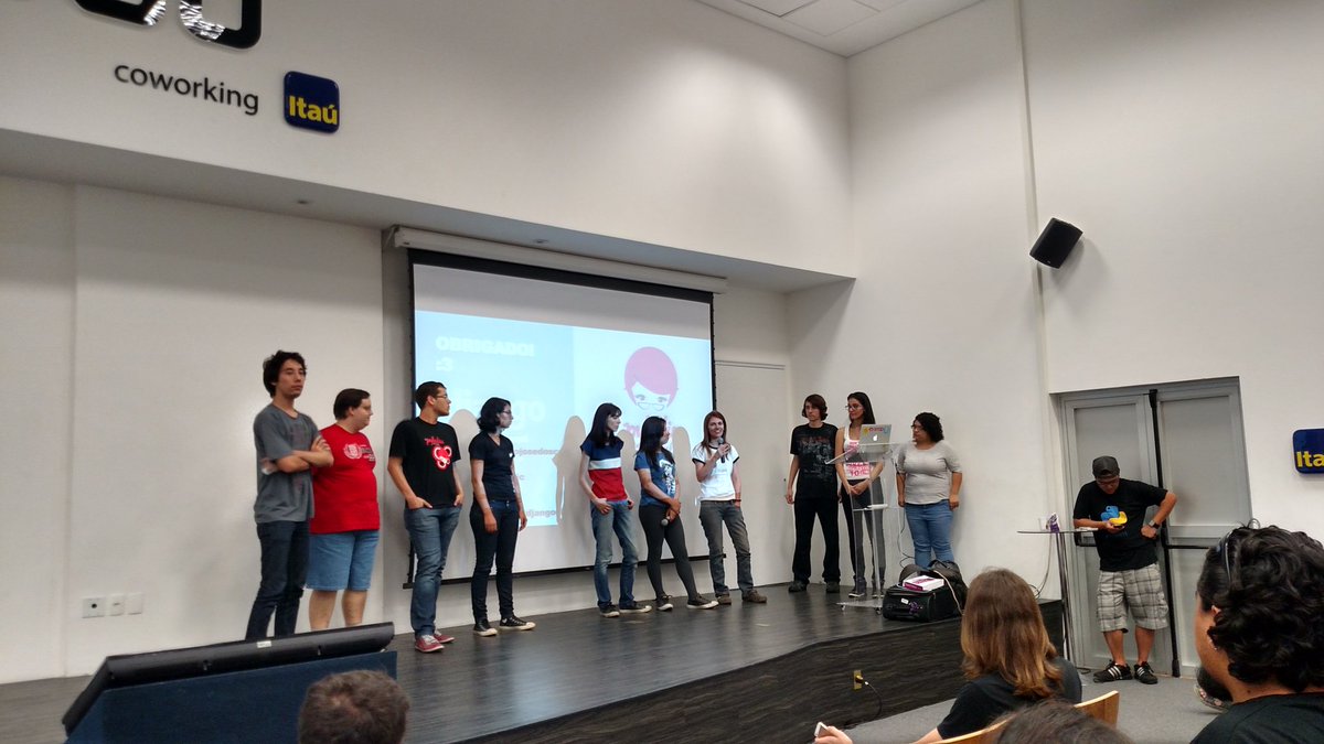 gnumoksha's tweet image. Pyladies São Carlos, São Paulo e Vale no #PythonDay #GrupySP