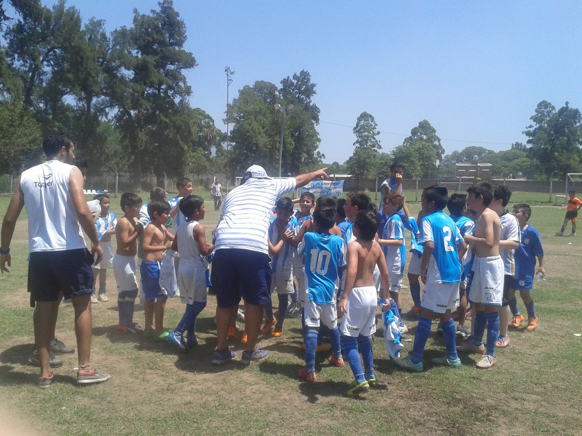 SoyDecanoOf's tweet photo. #Escuelita #Cat06 #CAMPEONES!!!!! https://t.co/CB0WQY06mH