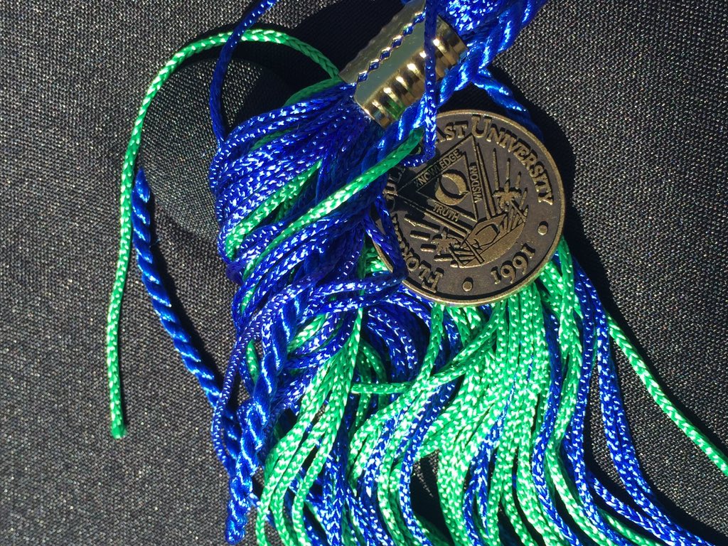 osantiagotorres's tweet photo. It's happening! @ndn #2015graduation #journo https://t.co/rkSNakbA7A