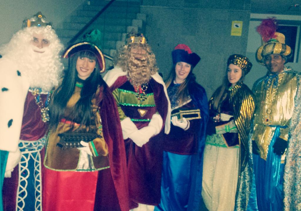 alijimenez24's tweet photo. Para nosotros, la Navidad empieza hoy. #BelenViviente #Alcorcón https://t.co/XHLlBeBeef