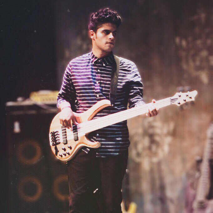 Today we get to celebrate this dude right here. Happy birthday Josh🎸 Love you and your bass faces. 🎈🎉
