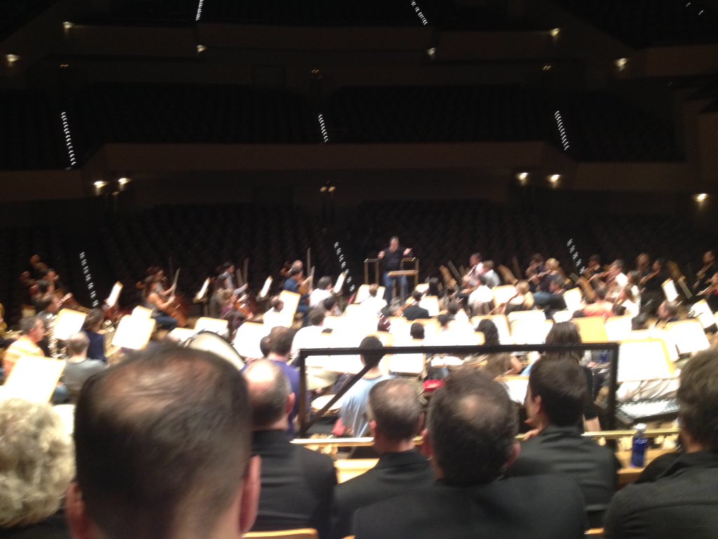 monocabra's tweet photo. Ensayo general para el concierto de esta tarde #StarWars de #JohnWilliams con el coro #Filarmonia https://t.co/aOqCm3fKXX