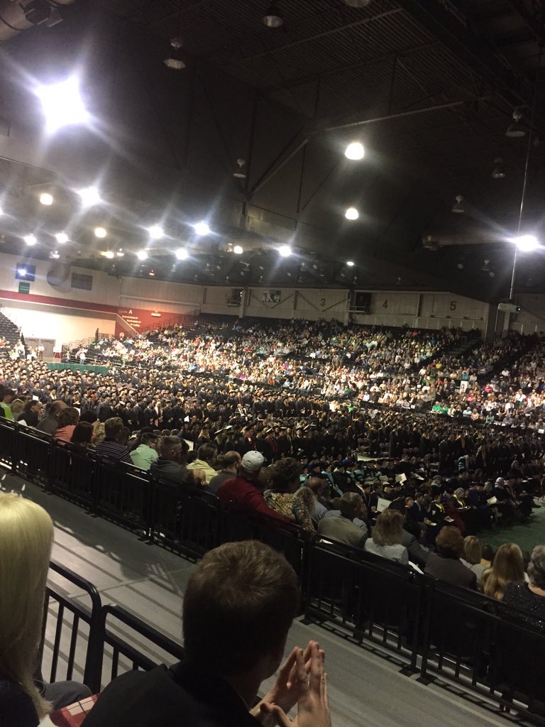 WCN_Nikki's tweet photo. Marshall students await their degrees. #MarshallGrad15 https://t.co/JW5W3HkdiZ