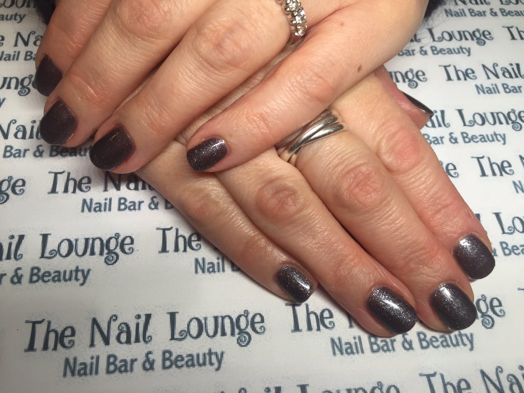 thenaillounge0's tweet photo. From #opi #StarlightCollection, fab sparkling #gelnails perfect for any party!! https://t.co/3zjBOtKEey