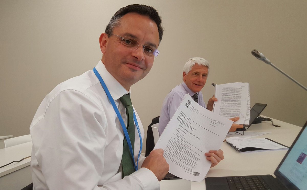 NZGreens's tweet photo. And yet more poring over the text...@KennedyGraham @jamespeshaw. The smiles say it all; this is a good deal #COP21 https://t.co/L60Aj8t4fq
