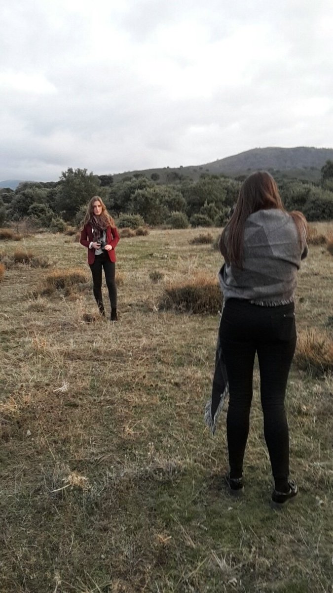 developingtrap's tweet photo. ¡No pestañeeis!  Muy pronto el primer trabajo de nuestra junior productora 📹🎥🎬🎥🎬📹 https://t.co/Qu1oA9rrCi