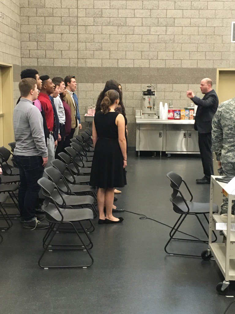 LNChoir's tweet photo. Chamber Singers was honored to sing this morningfor the promotion ceremony for General Vince Barker. @LNHSwildcats https://t.co/G9fgnE9SPi