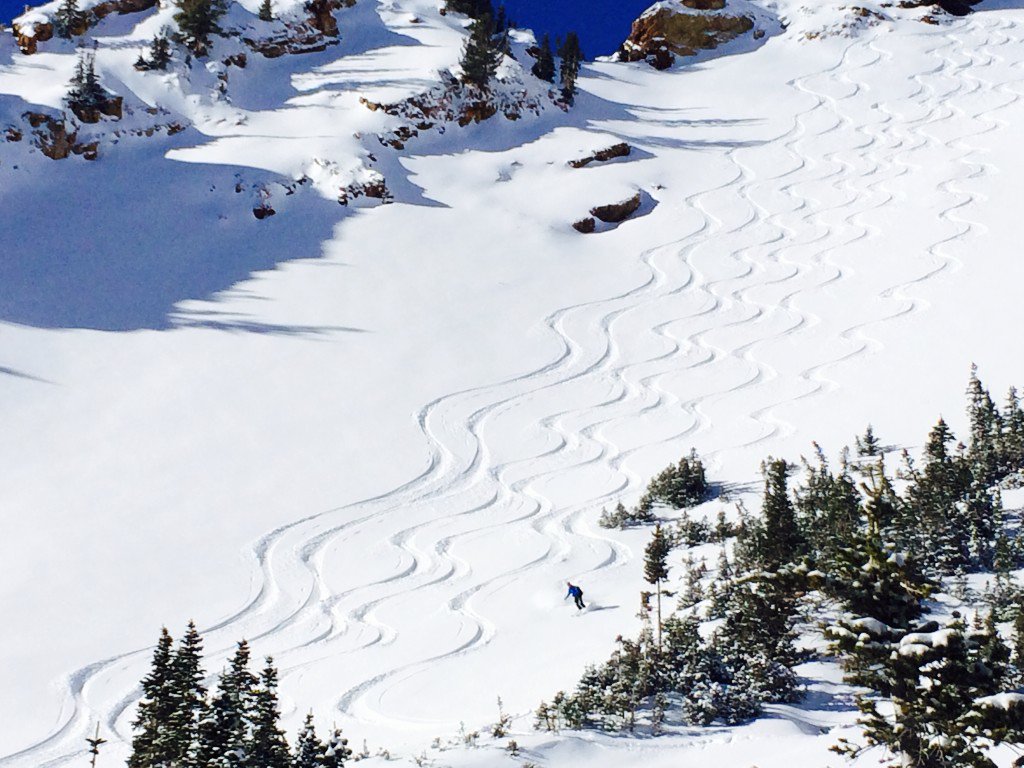 keepobject's tweet photo. Fun skiing up #lcc #cardiffpass @Snowbird #backcountry https://t.co/26nuJrBb3m