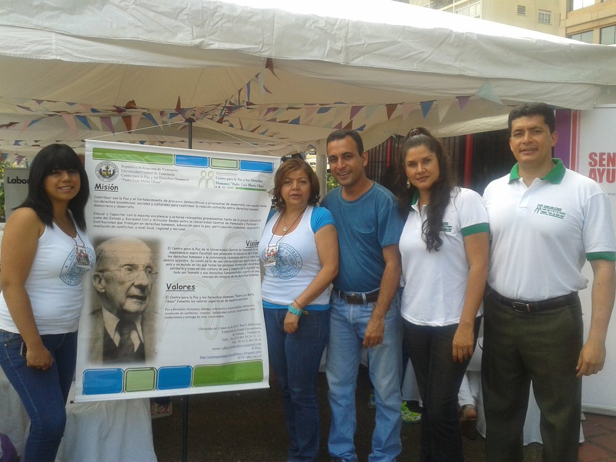 ExamenDDHH_VE's tweet photo. Ya el @Centroparalapaz presente en Plaza Altamira Sur. No dejes de visitar su stand #IgualesDiferentes https://t.co/u3TyWsoVtn