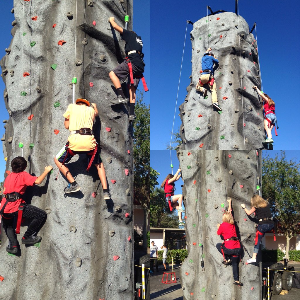 hangxtreme's tweet photo. Had a great time at Naples Park Elementary  @NPESharks https://t.co/lyjn8qsTdi