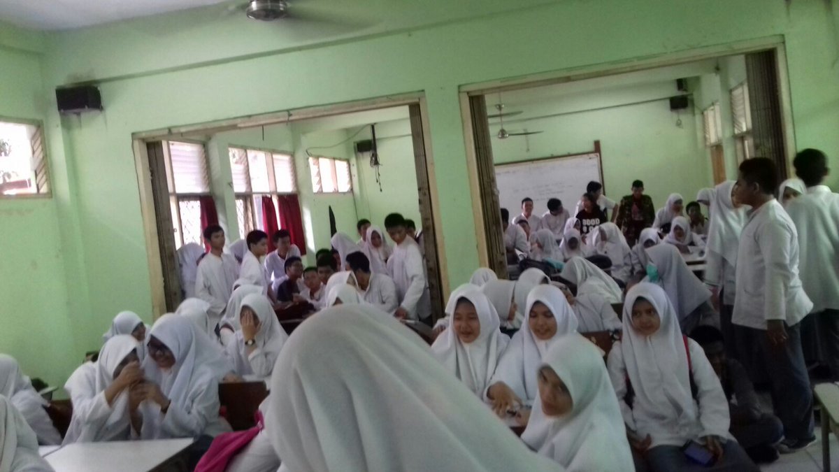 MunionPro's tweet photo. Jumat, 11 Desember 2015 [Rapat Akbar #MultimediaEXPO2] https://t.co/xZmthYfe0d