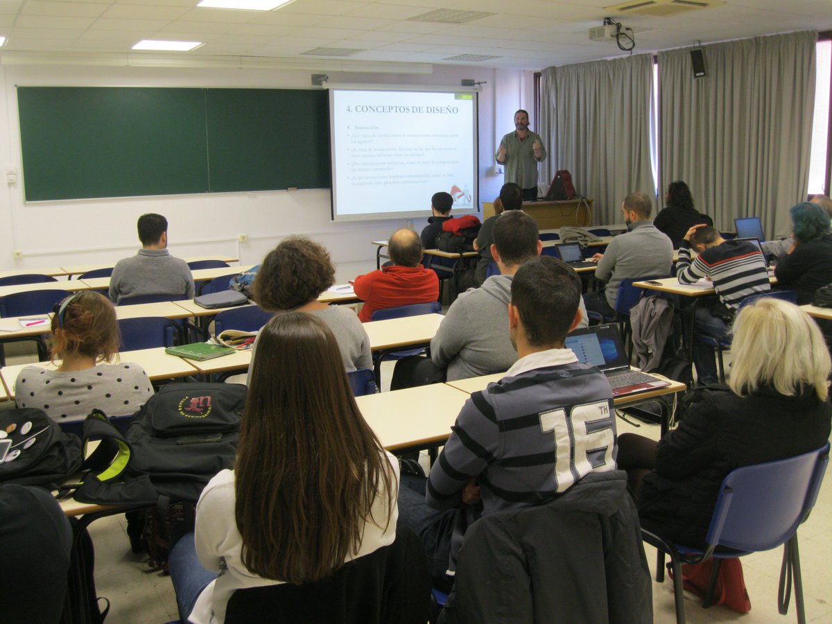 etsii's tweet photo. RT @417tw: Algunas fotos del taller #Forma15
@cultdigit @etsii @doctorado_ccia
https://t.co/iw1g6NhcYs https://t.co/90UuDDMVQf