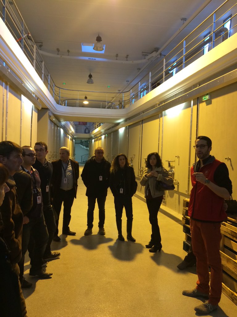 MalyLuyton's tweet photo. Visite de la cave de Tain l'Hermitage caisses locales Tain St Donat Chateauneuf @ca_centrest https://t.co/R7ib3hUYyv