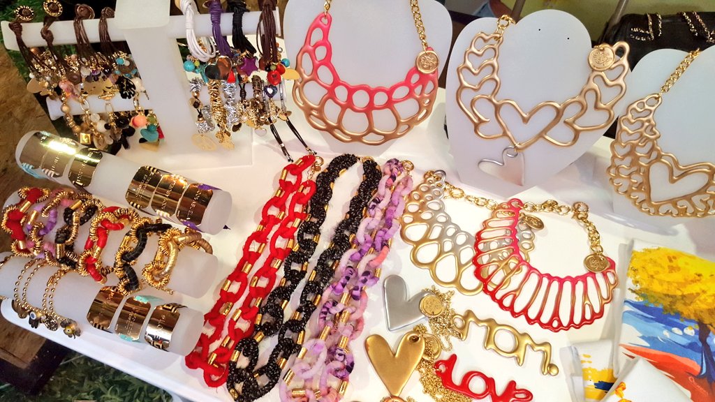 ModaOrigen's tweet photo. Ya en @BazarCondesa #UnBazarParaTodos con #ModaOrigen. https://t.co/i4xn406b0u