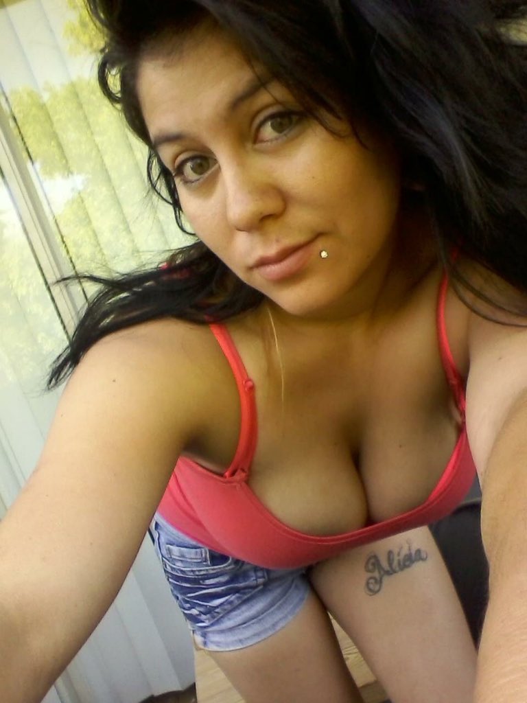AlejandraCar7's tweet photo. Che quellen salir!!! Jajaj quien me las saca?? RT RT mis amores https://t.co/SAuYFP18e2