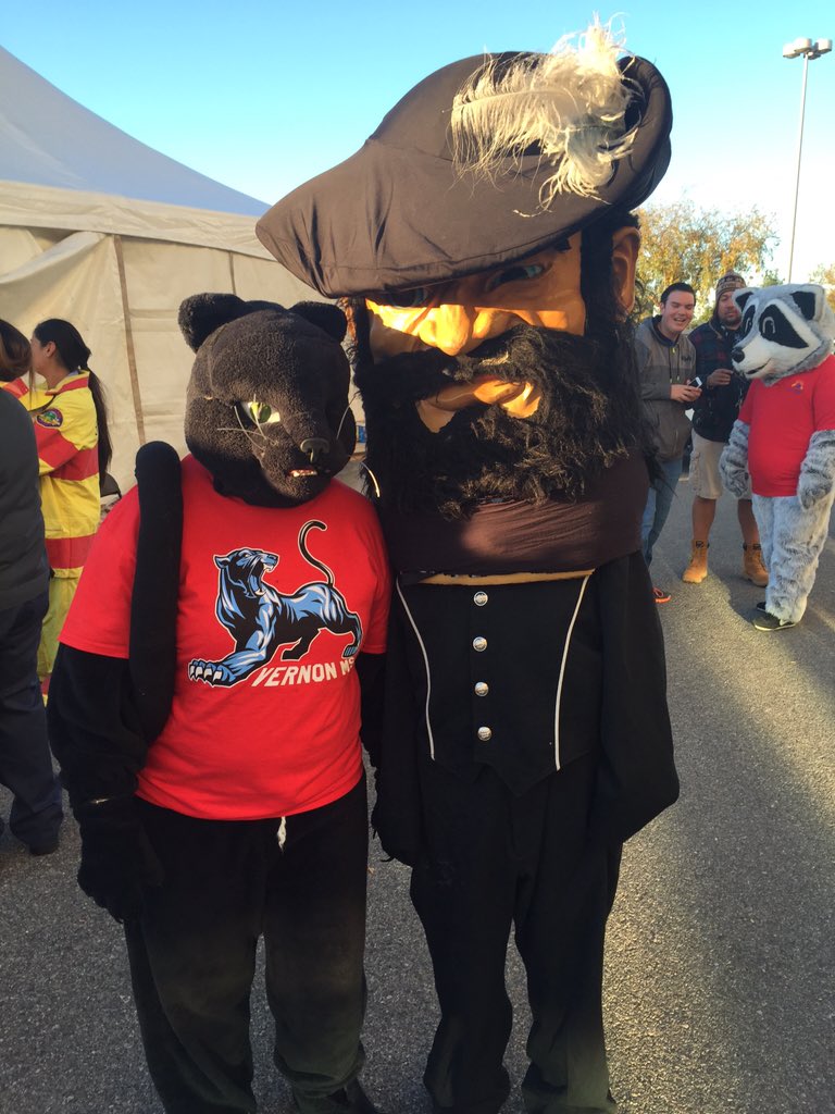 Vernon_OMSD's tweet photo. Had a great time at the Reindeer Run with @mohicavaliers https://t.co/gecs9StxzH