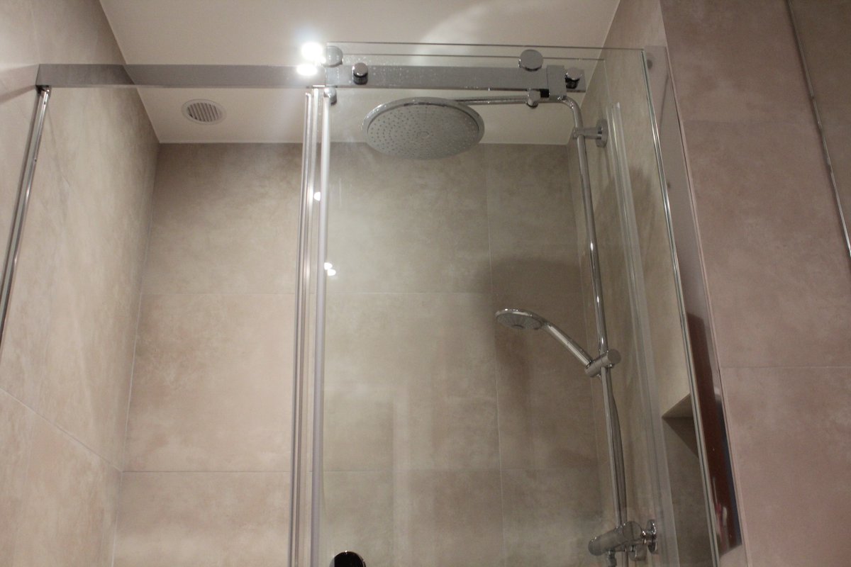 AtelierPassy's tweet photo. Nous proposons également des installations sanitaires personnalisées.. https://t.co/glkaveApjr