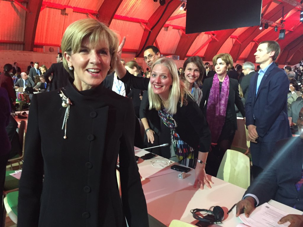 HonJulieBishop's tweet photo. Waiting for #ClimateChange #COP21 plenary to start. Canadian Environment Min photo-bombing @ec_minister https://t.co/MBMlpQ7Oju