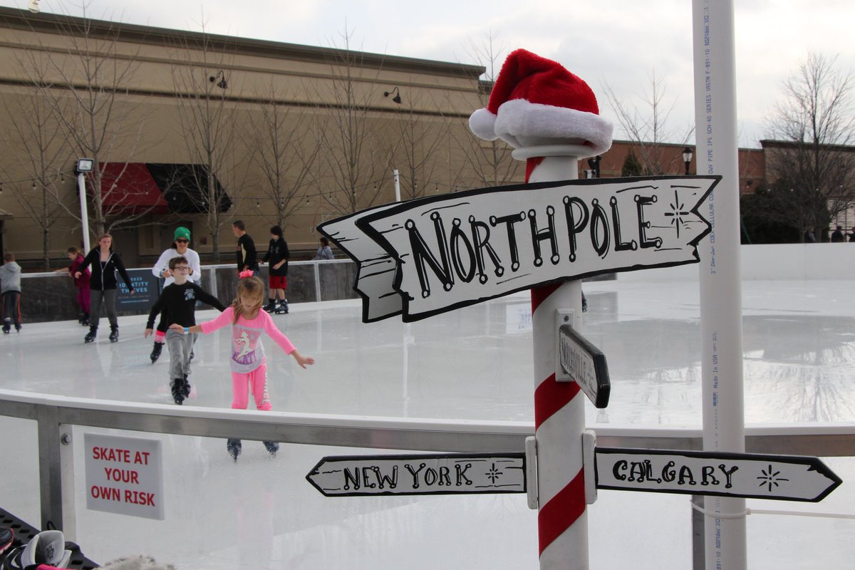 AroundIndy's tweet photo. When it's 68 degrees in December, you can still go ice skating outdoors @therinkhtc! #Noblesville #Indiana https://t.co/Dn9BWsbAur